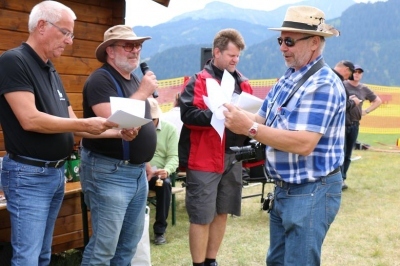 20180708_1967394141_023